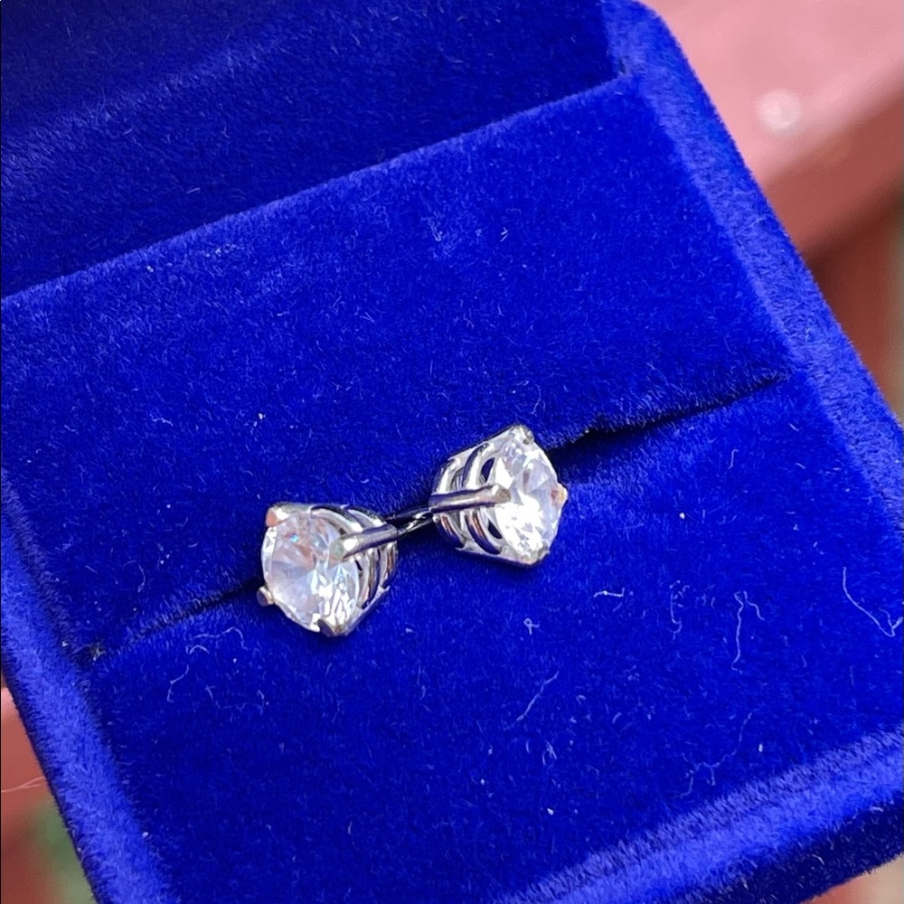 Solid 14k White Gold White (Colorless) Sapphire Round Stud Earrings